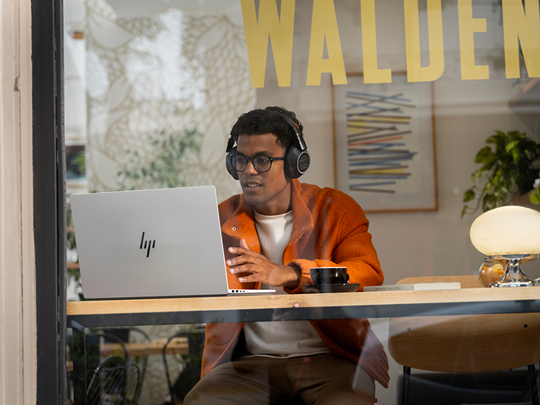 HP OmniBook: Professionelles Arbeiten im urbanen Umfeld