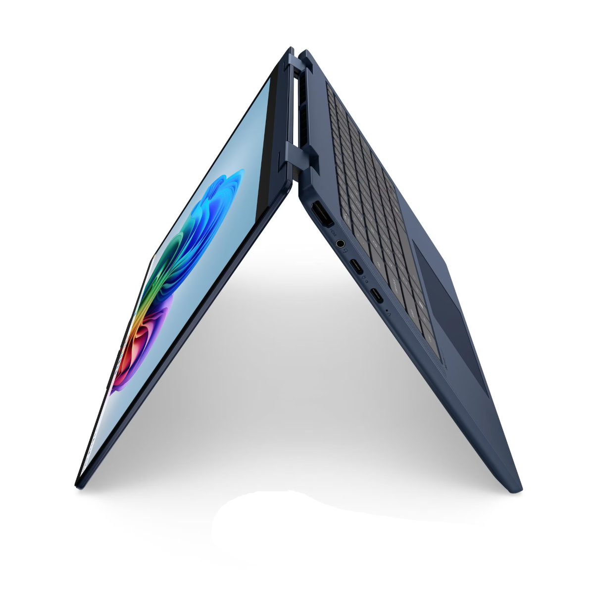 Bild von Lenovo IdeaPad 5 2in1 83UG002AGE