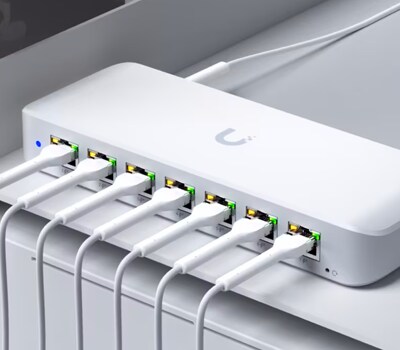 Ubiquiti Ultra 8-Port Managed Switch