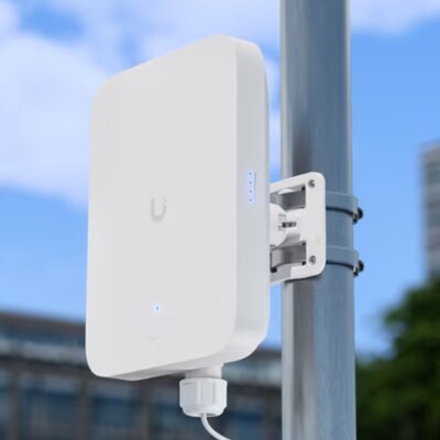Ubiquiti UniFi 5G Max Outdoor