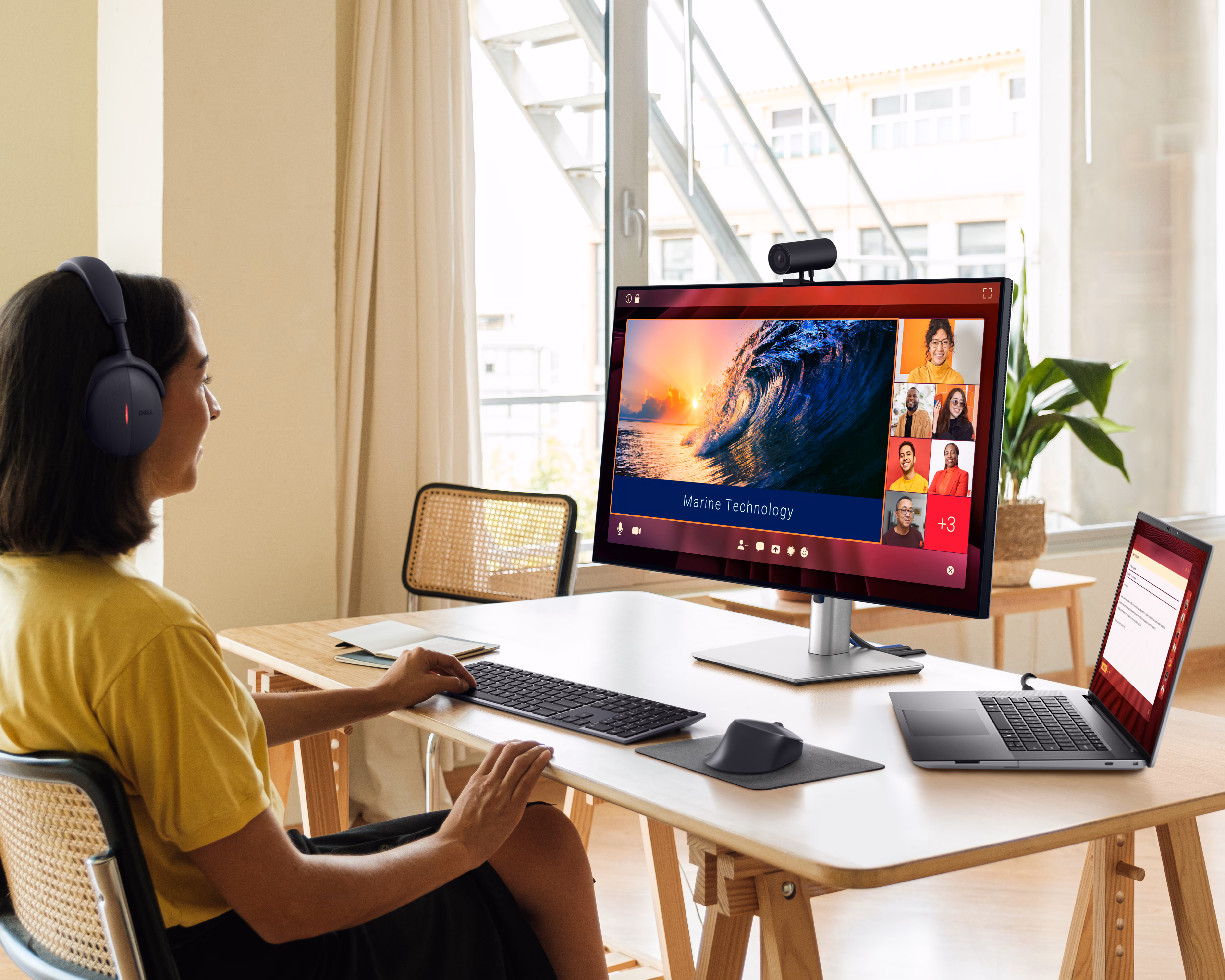 LCD DELL-U3225QE UltraSharp 32 4K Thunderbolt Hub MNT_3