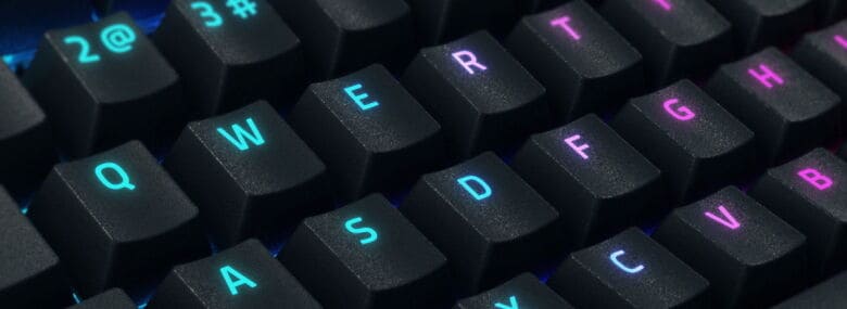 Razer BlackWidow V4 Gaming Tastatur (gelbe Switches)_6