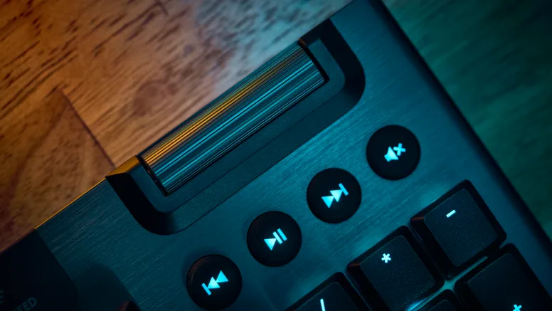 Logitech Gaming G915X Lightspeed Linear Gaming Tastatur_6